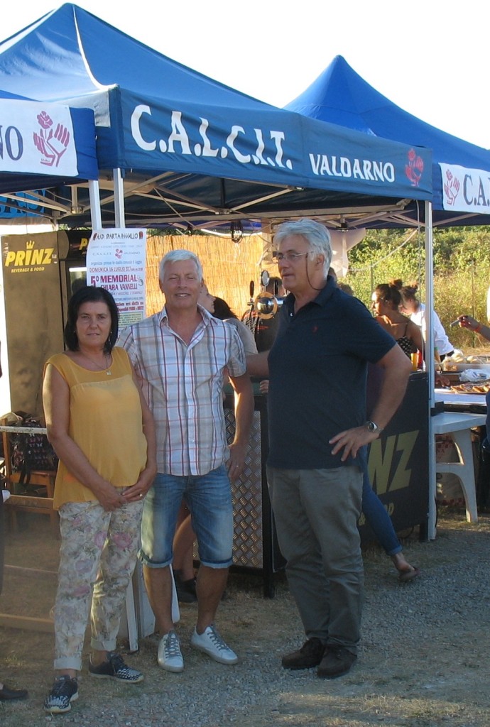 Vaggio, 16 luglio 2017 - i genitori di Chiara Vannelli con Piero Secchiani Presidente C.A.L.C.I.T. Valdarno